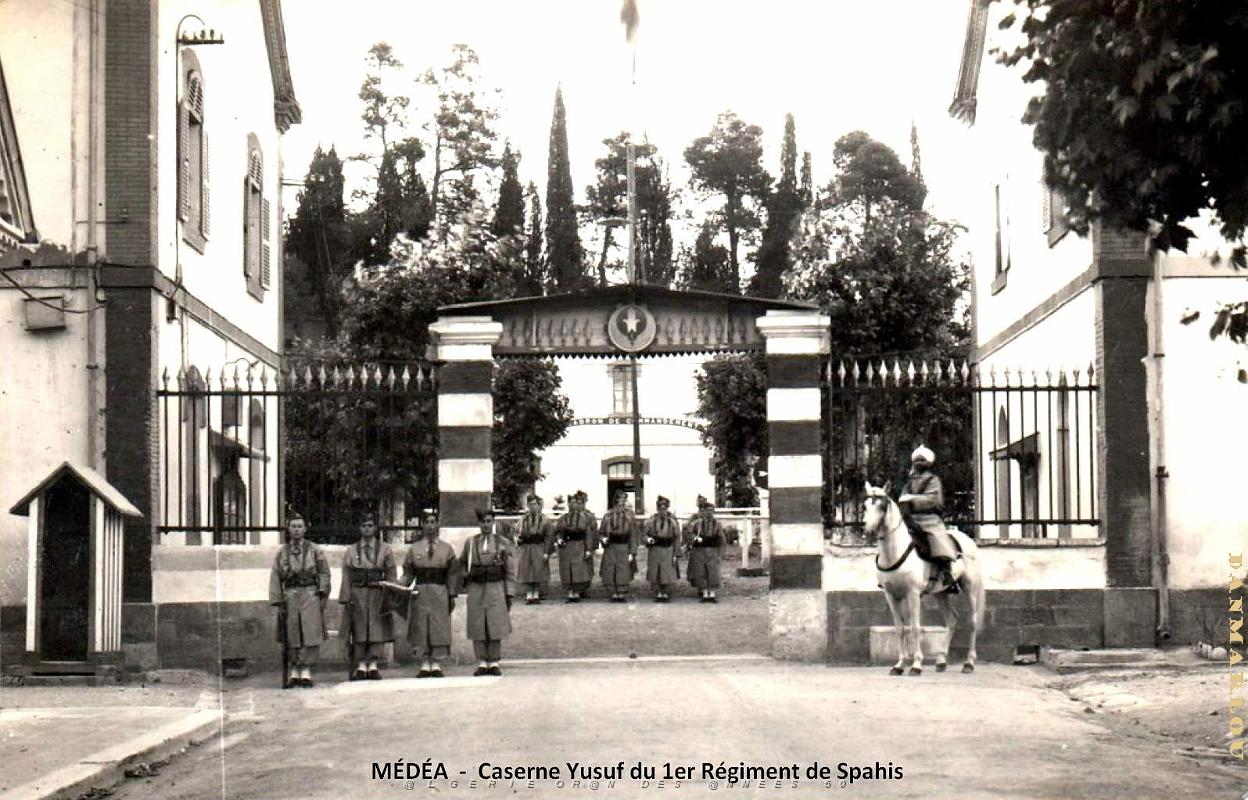 2653- Medea - Caserne Yusuf - 1er Spahis.jpg